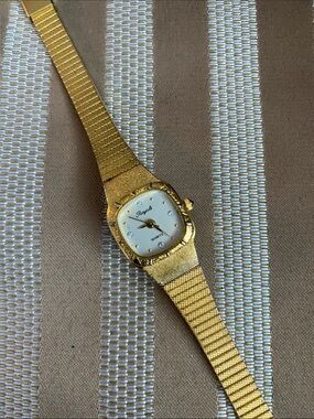 Gold Tone Ladies Quartz Watch - Regal